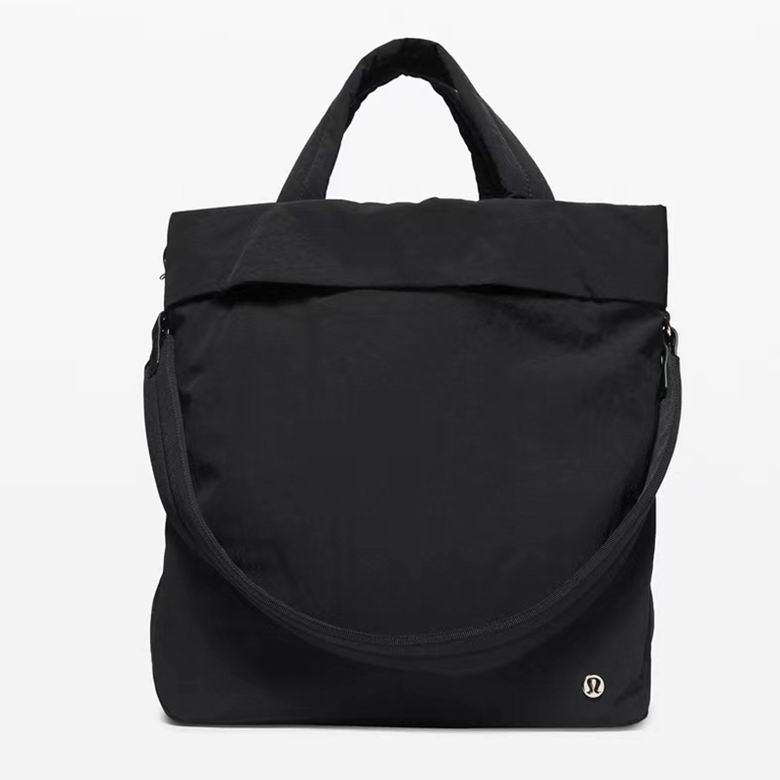 Lululemon XK001 30x24x36 2C ngc