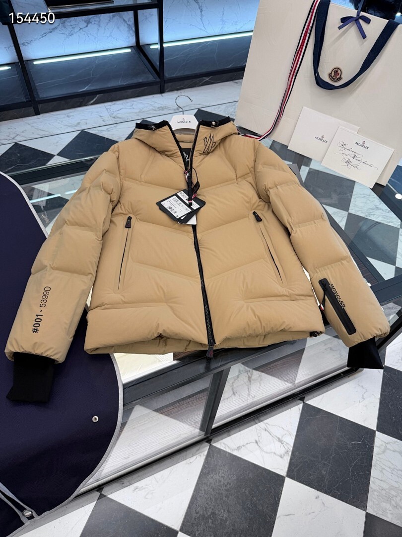 Moncler sz1-5 26yr496